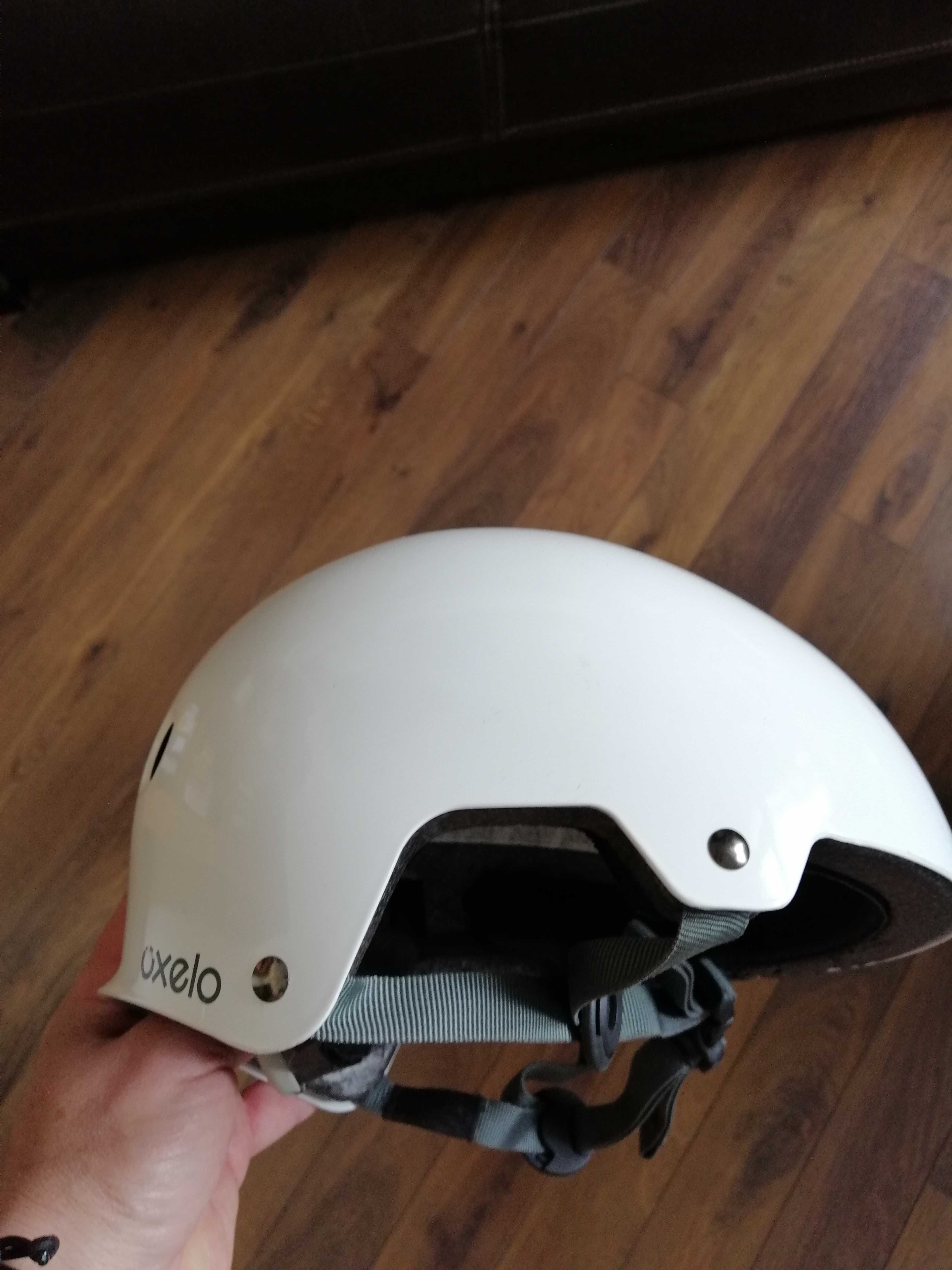 kask na rolki , rower itp marki oxelo