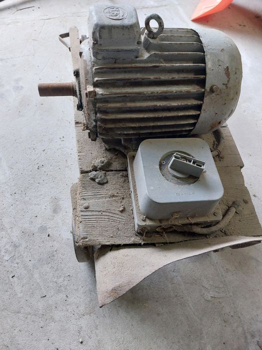 Sprzedam Silnik 7,5kw