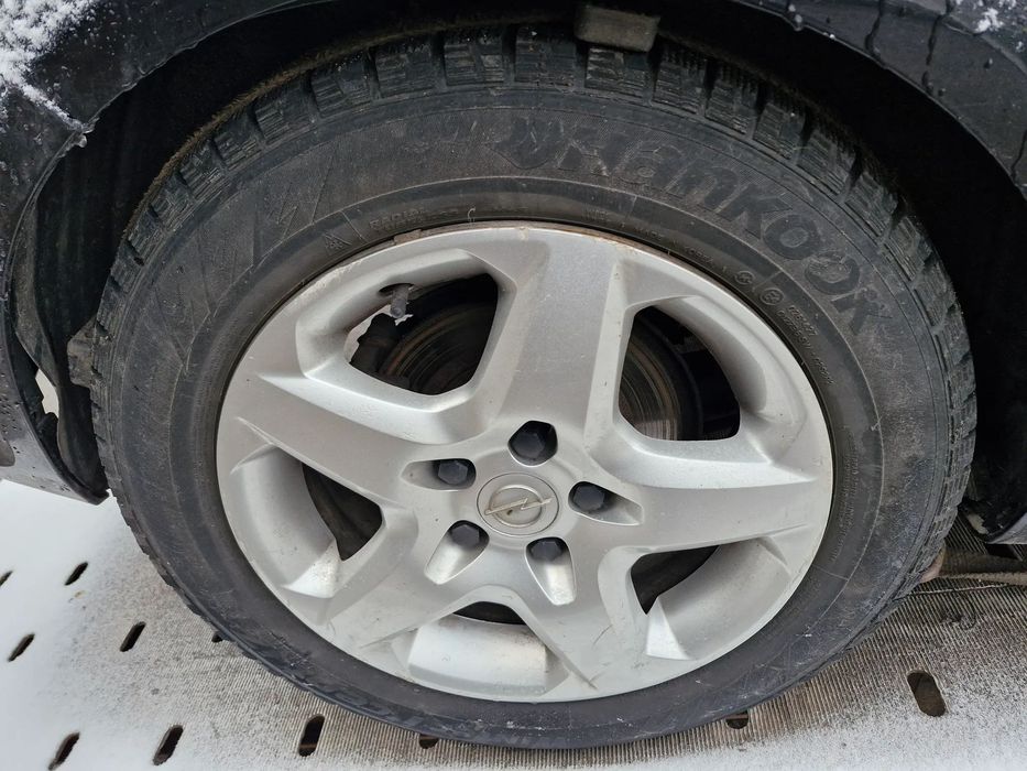 Koła felgi opony oryginalne ASTRA H 16 cali opony zima nakładki 205/60/16