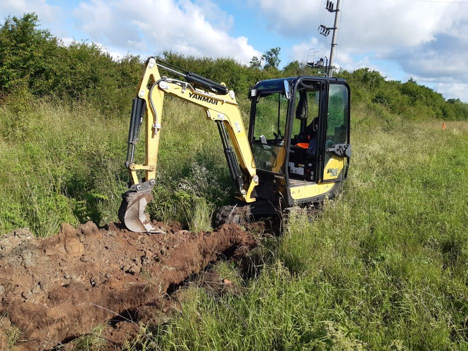 Wynajem minikoparki kopraki , minikoparka 2.2t prace ziemne wiertnica
