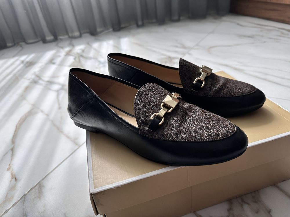 Макасини бренду Michael Kors