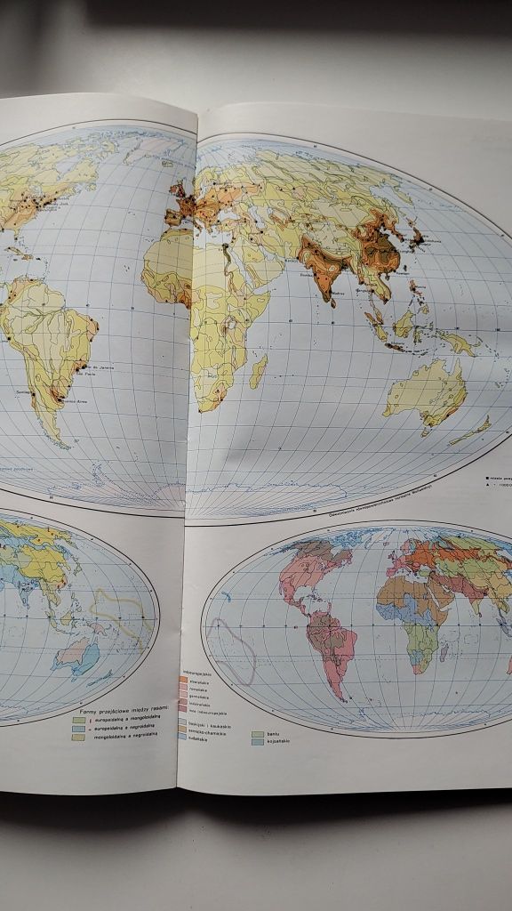 Atlas geograficzny dla szkół średnich