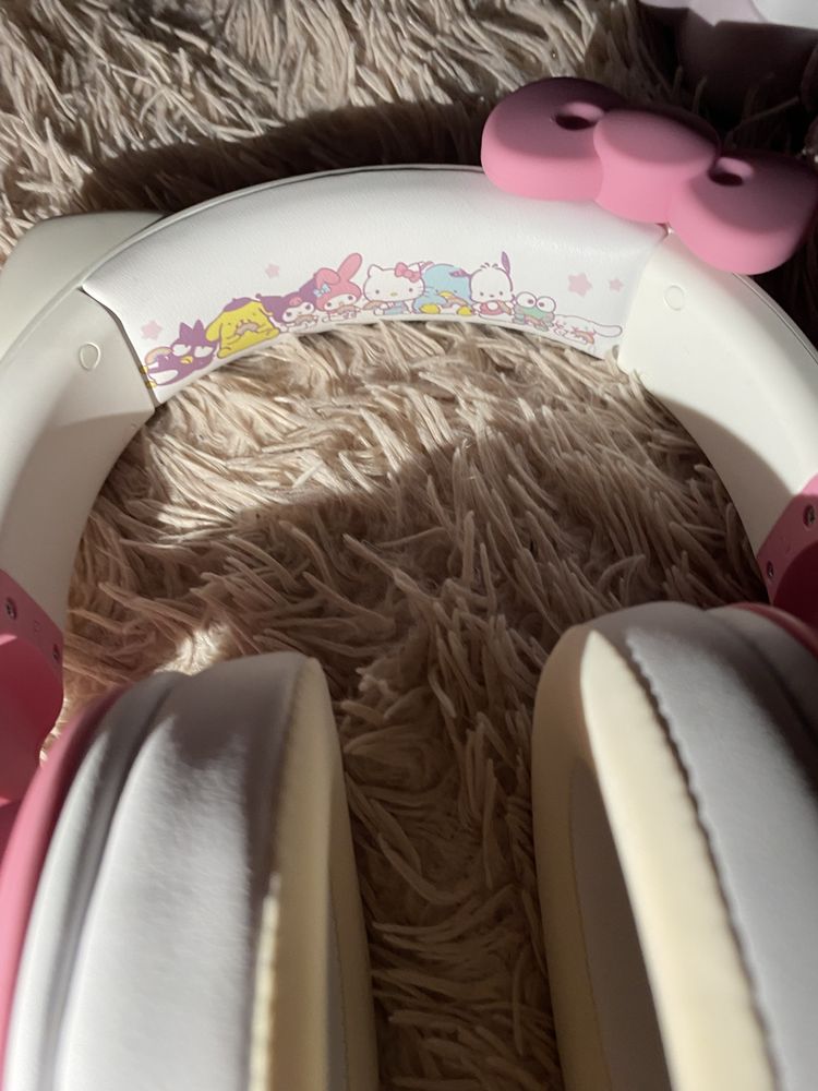Навушники RAZER Kraken BT Hello Kitty