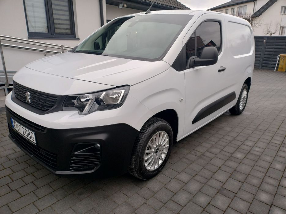 Peugeot Partner 1.5HDI 102KM Salon PL Bezwypadkowy niski przebieg 3-os