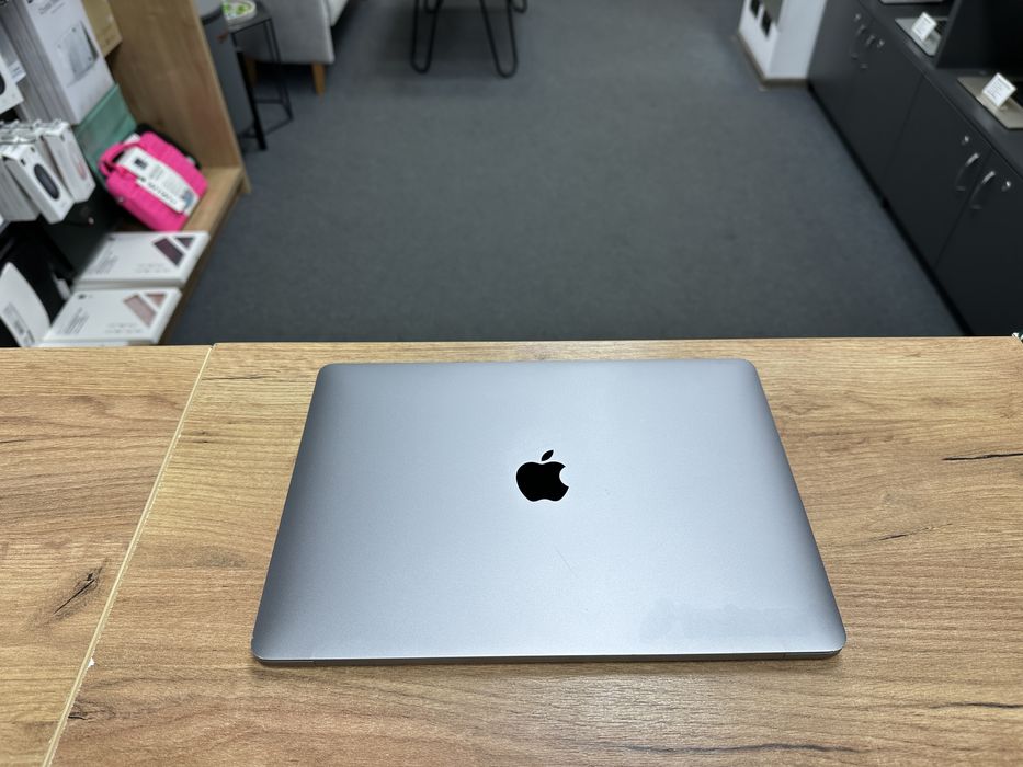 1 цикл Macbook Pro 13 2019(2020) i5 •8Gb• 256Gb Гарантія! Макбук Київ
