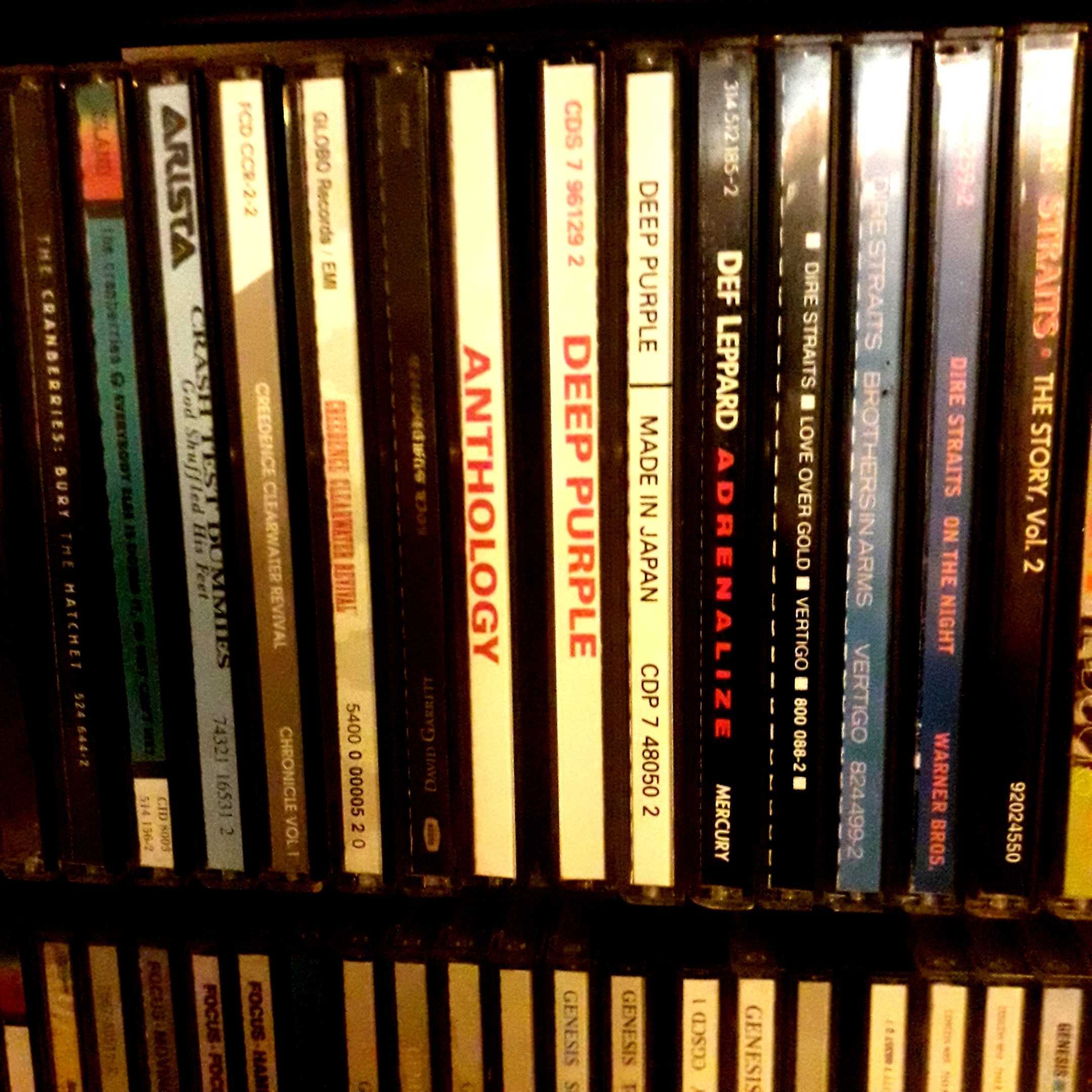 Diversos CD’s de vários grupos / bandas / cantores individuais