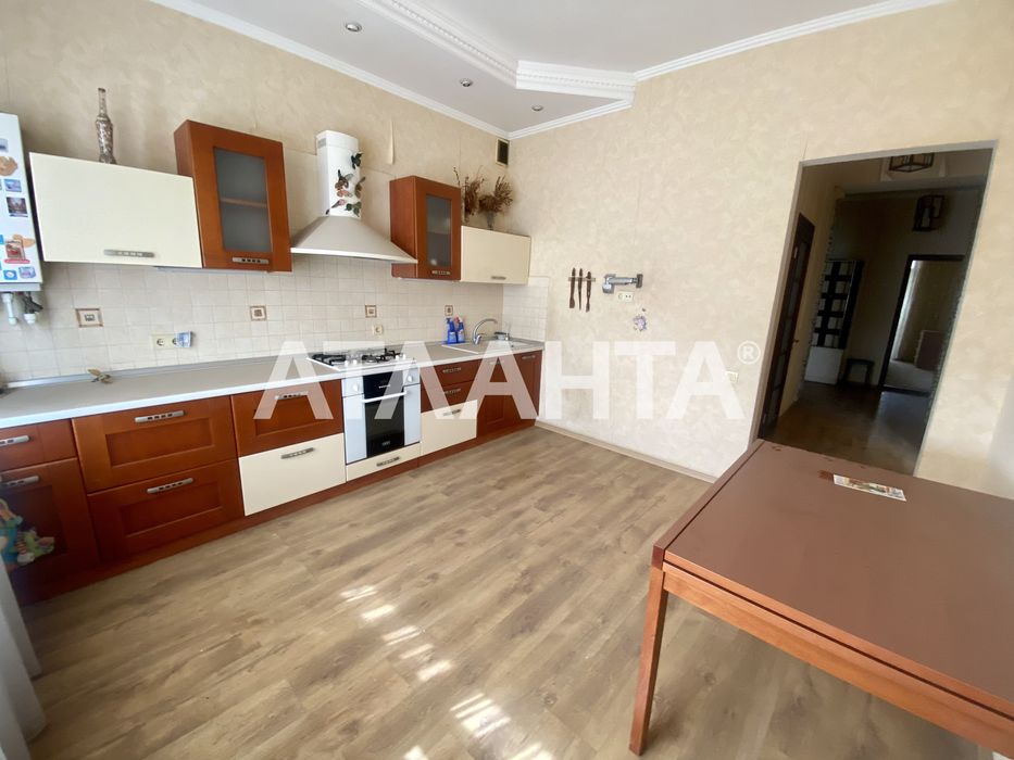 3 комн квартира с ремонтом Черемушки Хвойный пер Малиновского