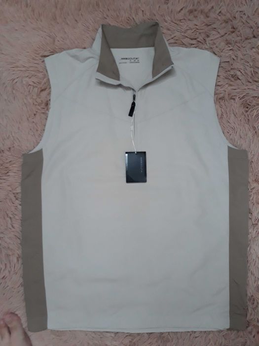 Męski bezrękawnik, cienki ,beżowy Nike ,rozmiar M.