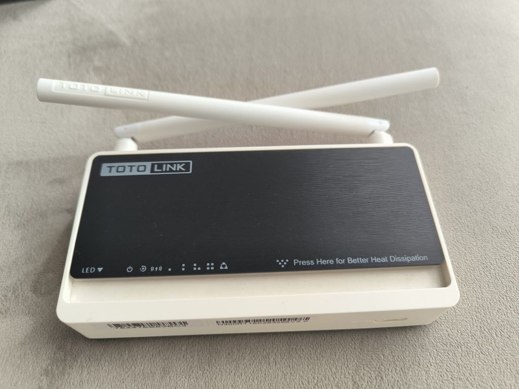Router Totolink 300Mbps model N300RT