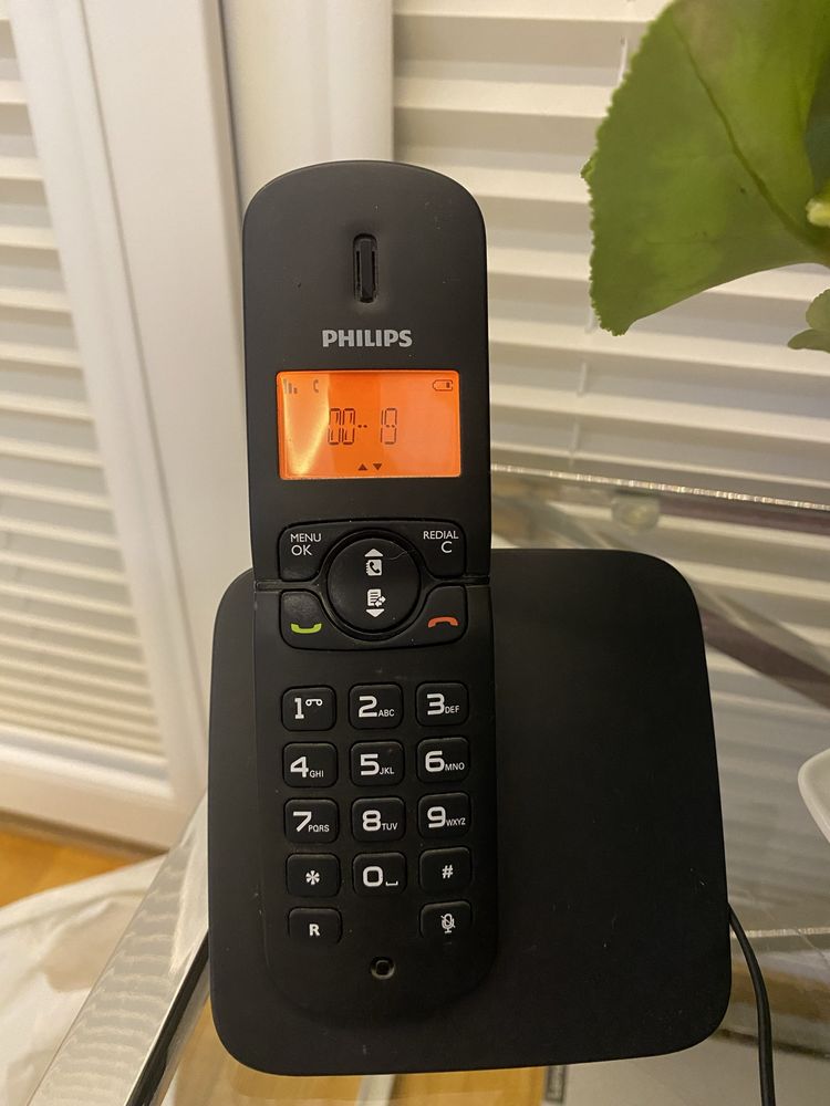 Telefon domowy bezprzewodowy Philips idealny nowe akumulatorki