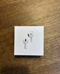 AirPods 4 Apple