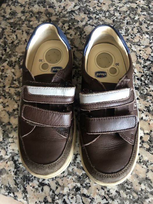 Sapatos chicco ……