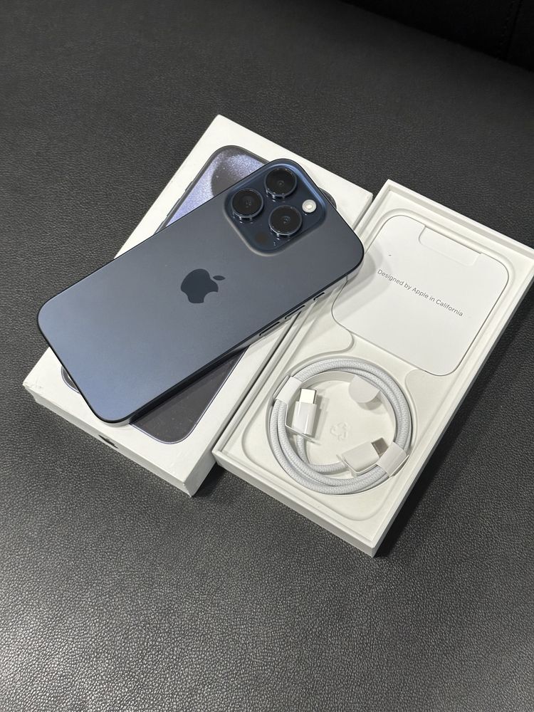 iPhone 15 pro 256gb синій/blue