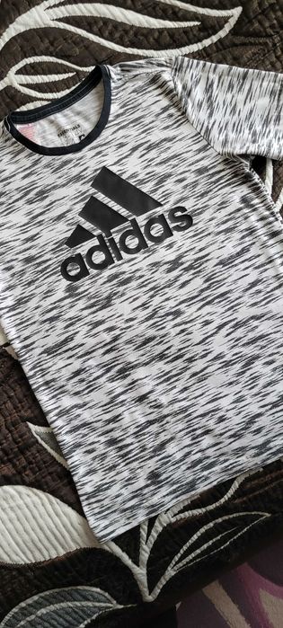 Bluzka Adidas - oryginalna, jedyna taka!