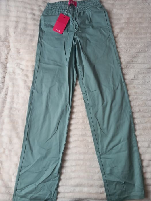 Spodnie damskie proste