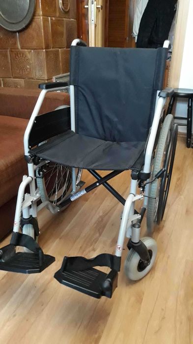 Składany Wózek Inwalidzki Vitea Care