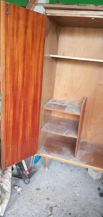 Szafa PRL do renowacji