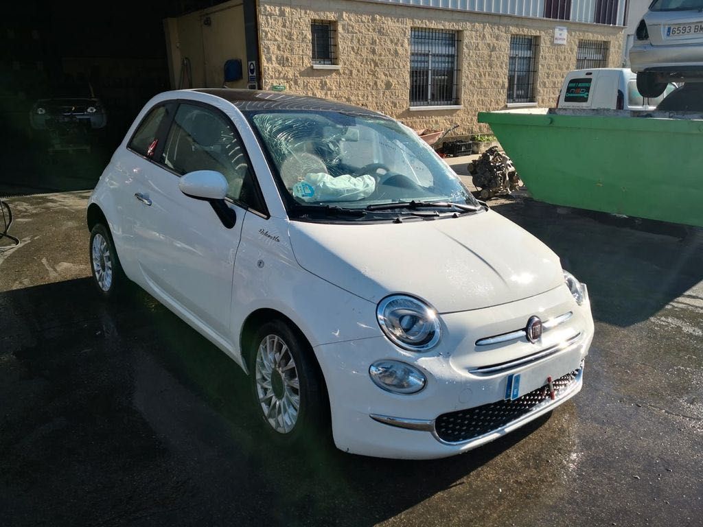 Бампер Fiat 500 500L 500X решітка бампера та ін. запчастини разборка