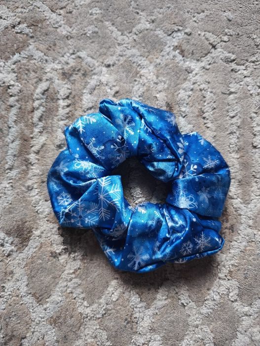 Scrunchie  „Zima" Julia Żugaj