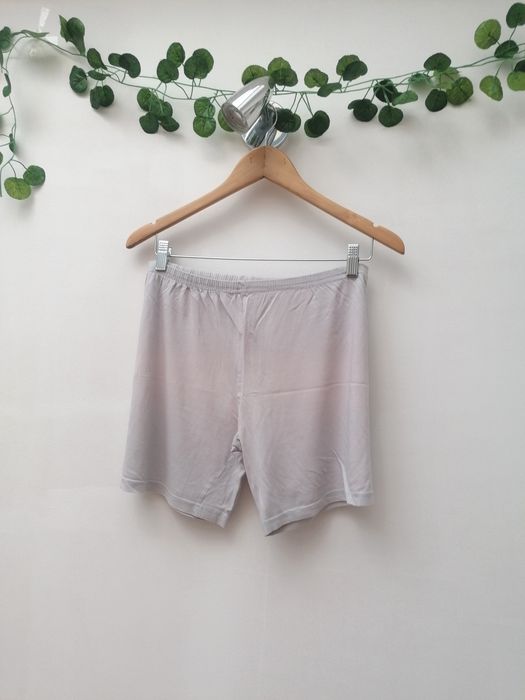 Pijama Vermelho e Cinzento