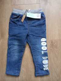 Nowe spodnie jeansy chłopięce 98 ocieplane