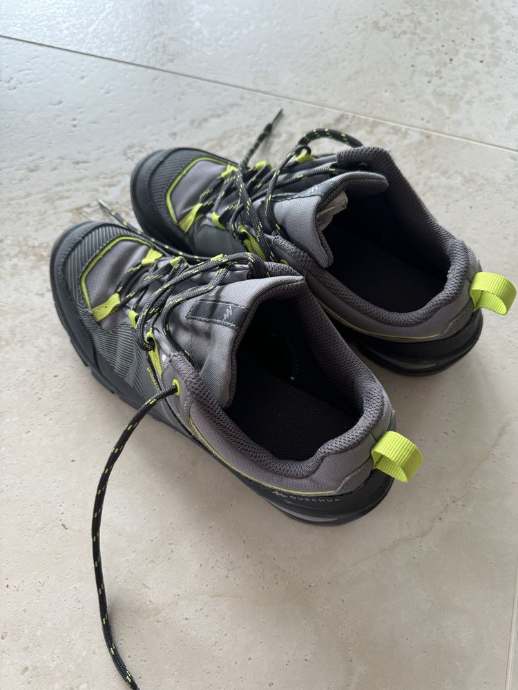 Buty turystyczne dziecięce Quechua 38