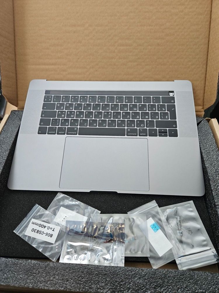 Apple Top Case P/N: Z661-13163 Macbook pro 15 2019 Space Gray A1990