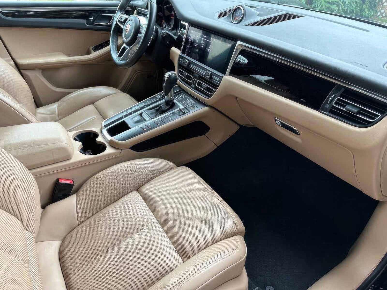 2020 Porsche Macan