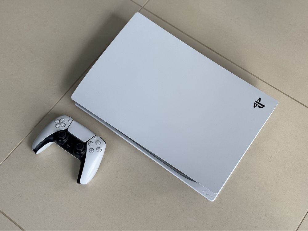 SONY PLAYSTATION 5 825GB Digital - Pad - Okablowanie - Zadbana !