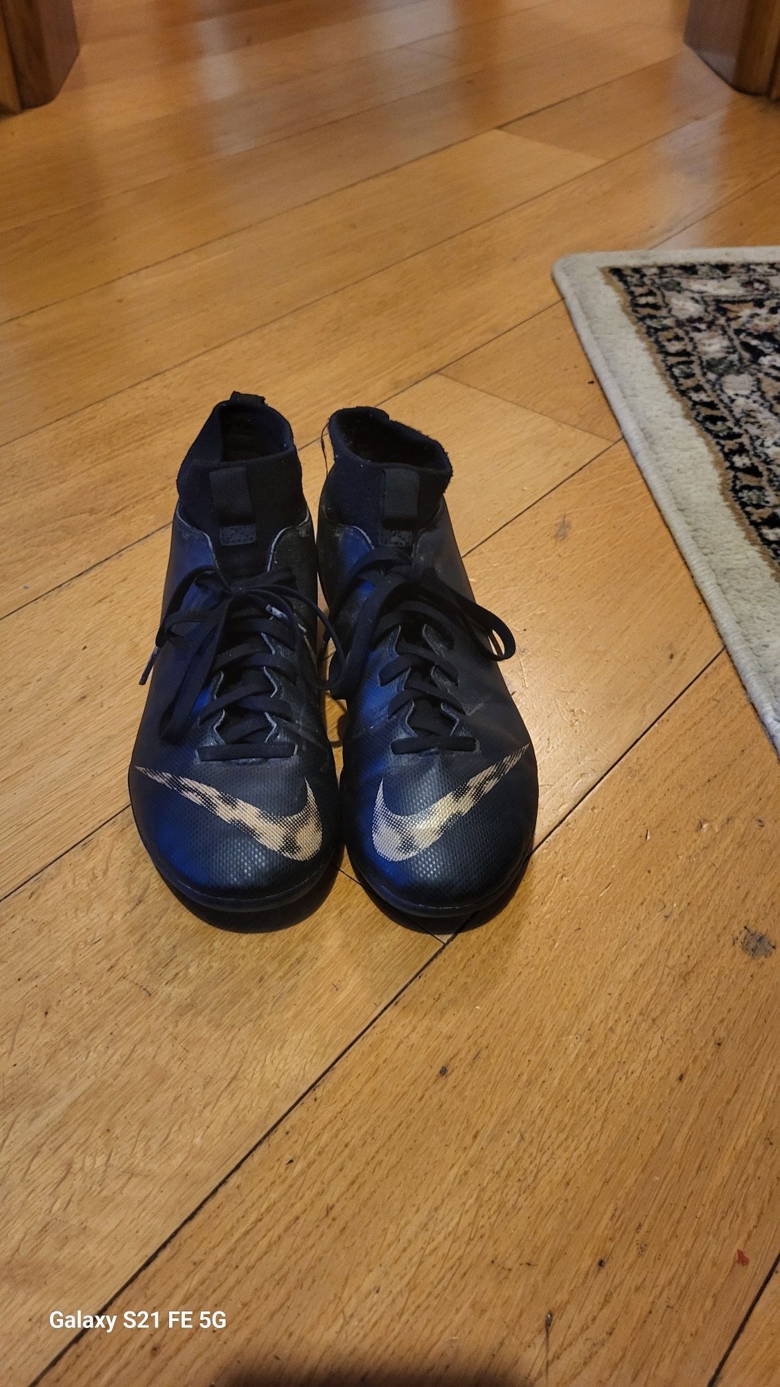 Korki nike   rozmiar  37,5.