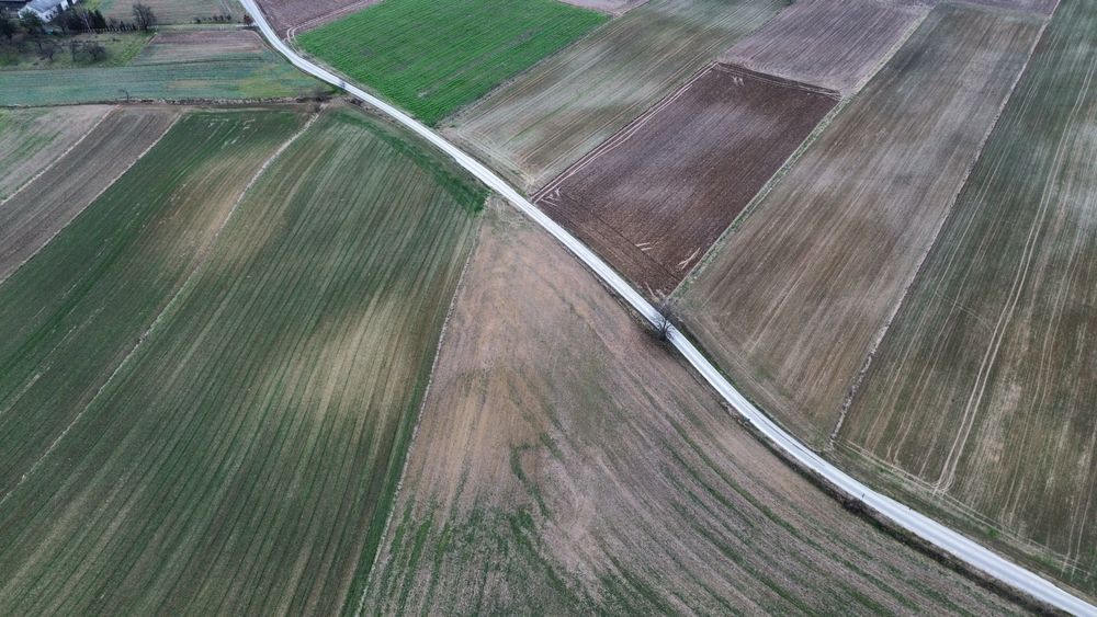 Zdjęcia i filmowanie dronem - inwestycje, nieruchomości budowy