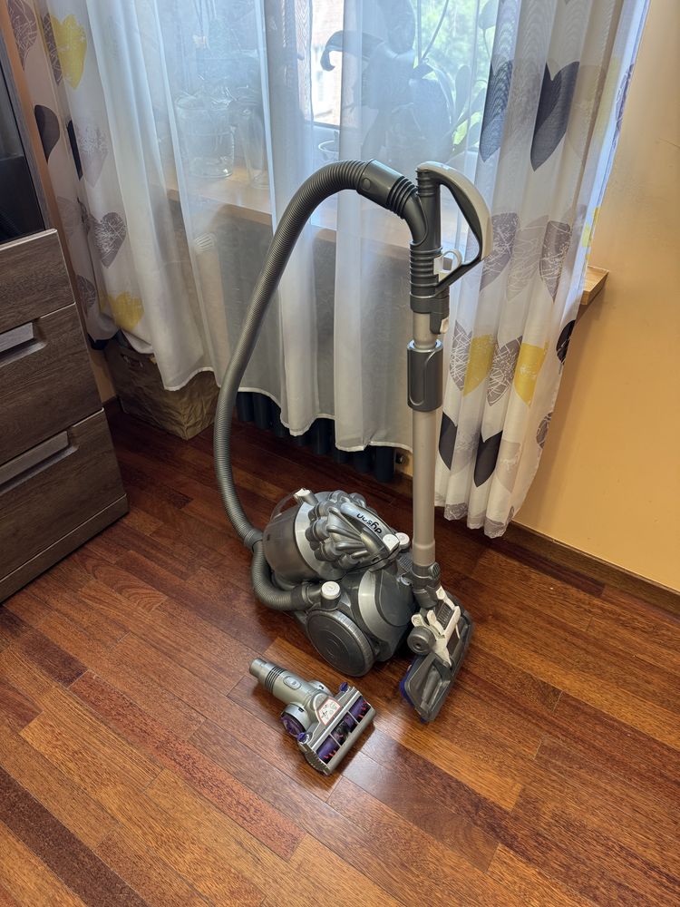 Odkurzacz Dyson DC 08 Allergy + Turboszczotka