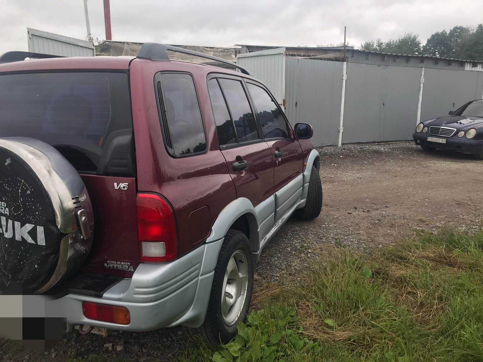 Suzuki Grand Vitara 4*4  V6 2000