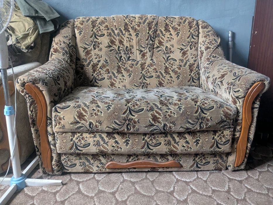 Продам диван малютка