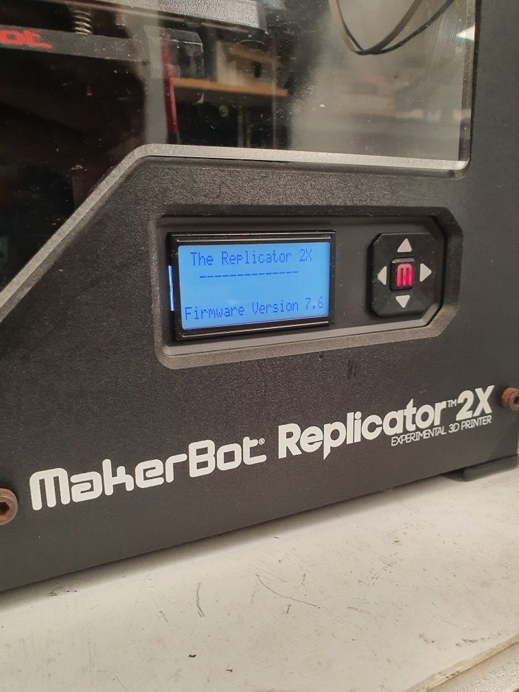 Impressora 3D MakerBot Replicator 2X