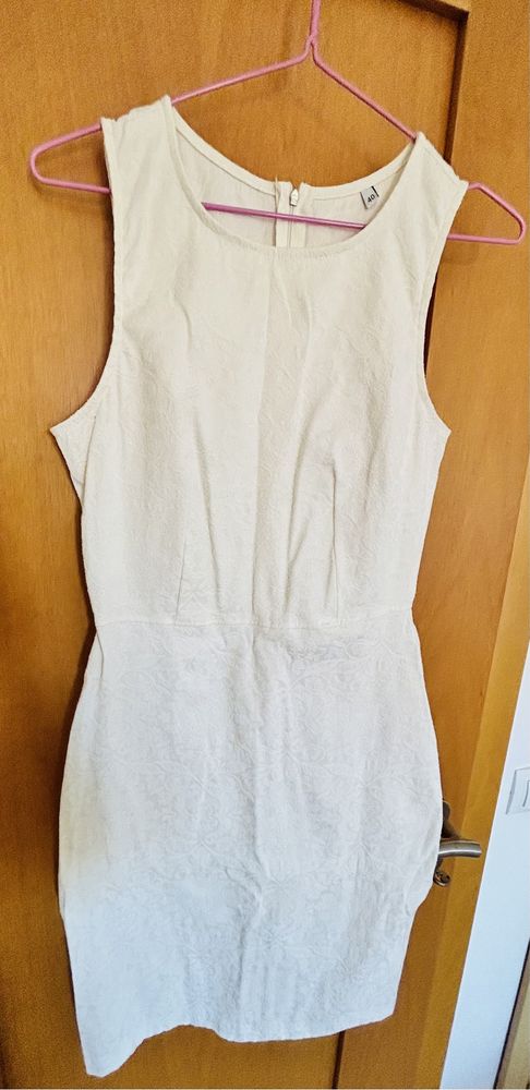 Vestido branco TAM M