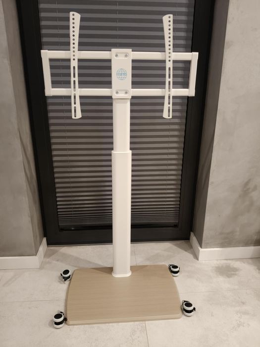 Mobilny stojak do 40kg na telewizor