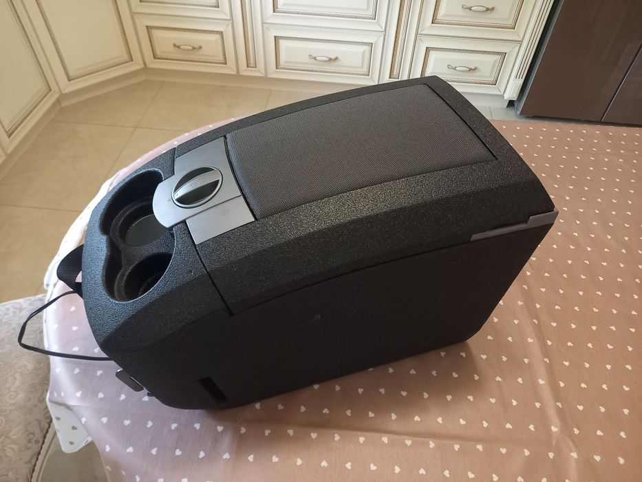 Холодильник автомобільний.