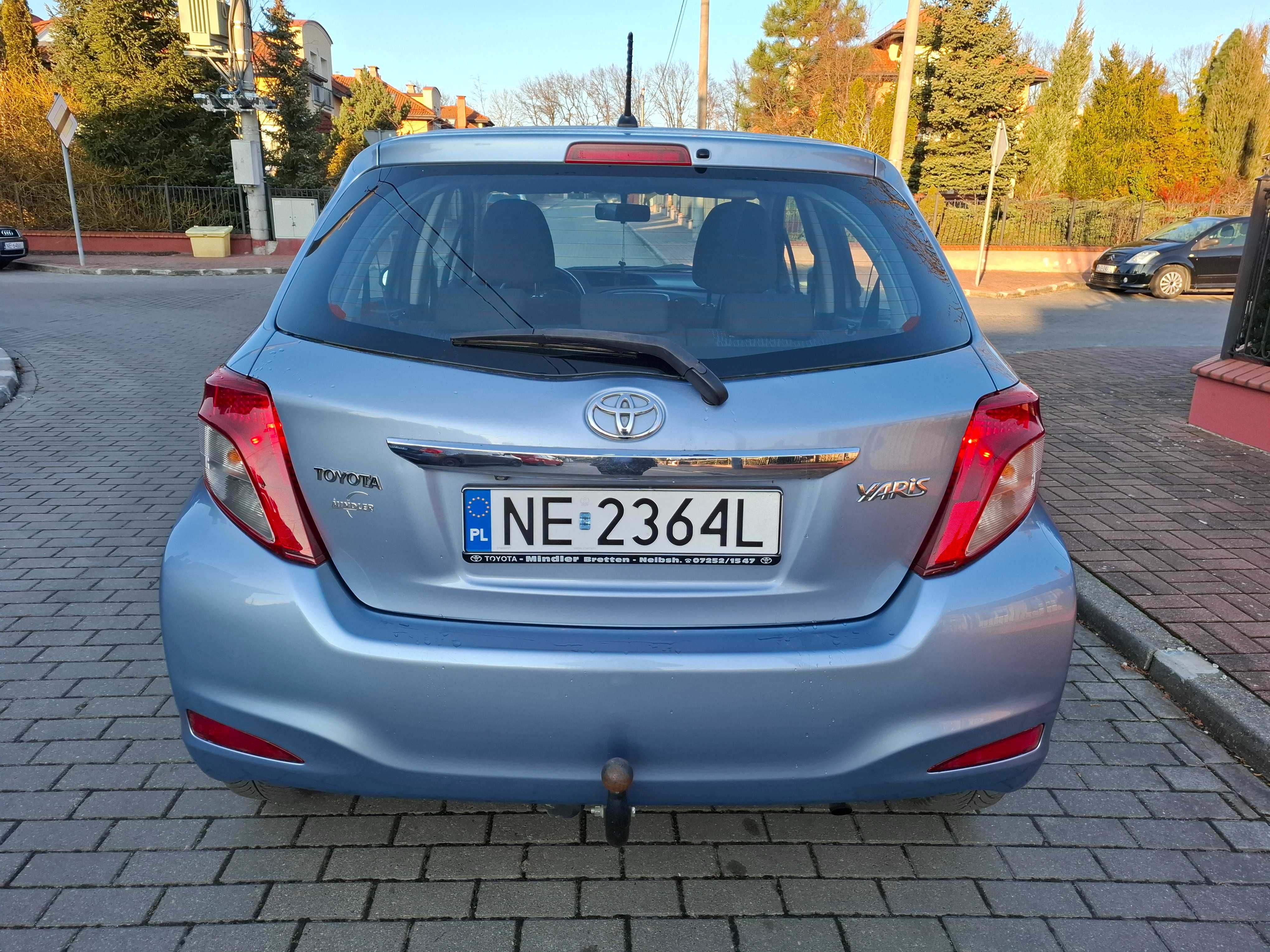 Toyota Yaris 1.0vvti 69km klima kamera hak full servis Aso Toyota