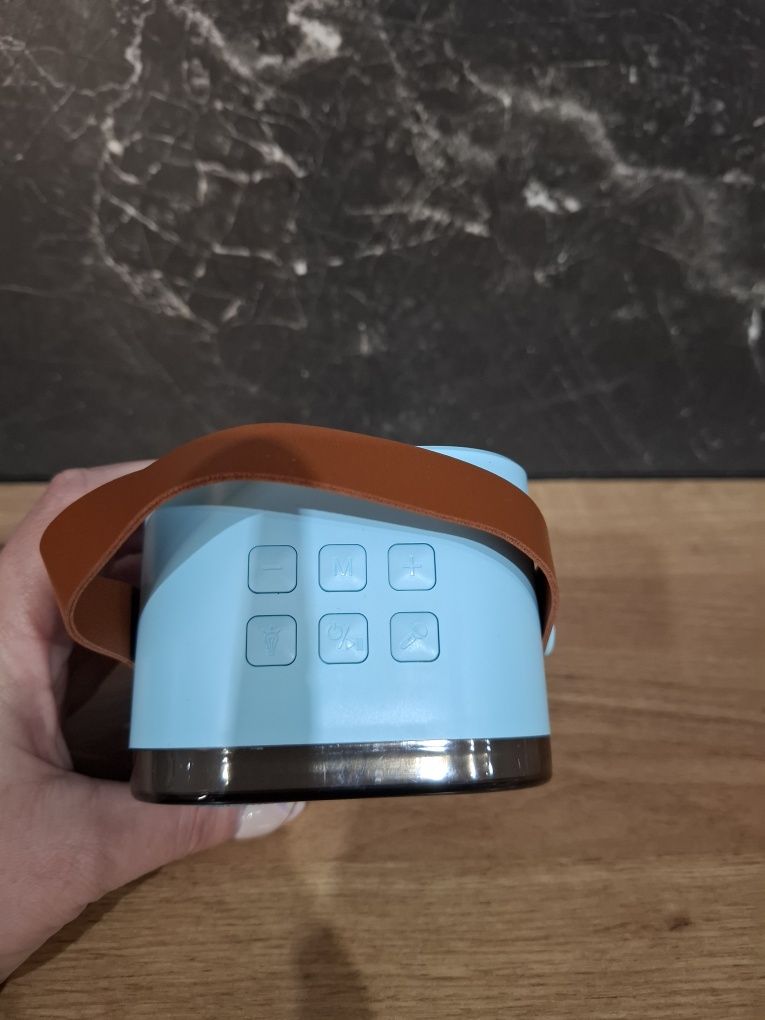Głośnik led Przenośny karaoke mikrofon bezprzewodowy usb aux bluetooth