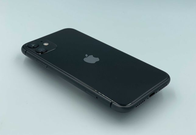 Apple iPhone 11 64GB ( Black ) 4G LTE IP68 Qi NFC