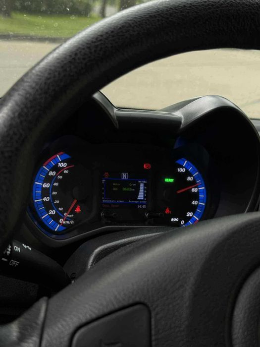 Sprzedam samochód Zhidou