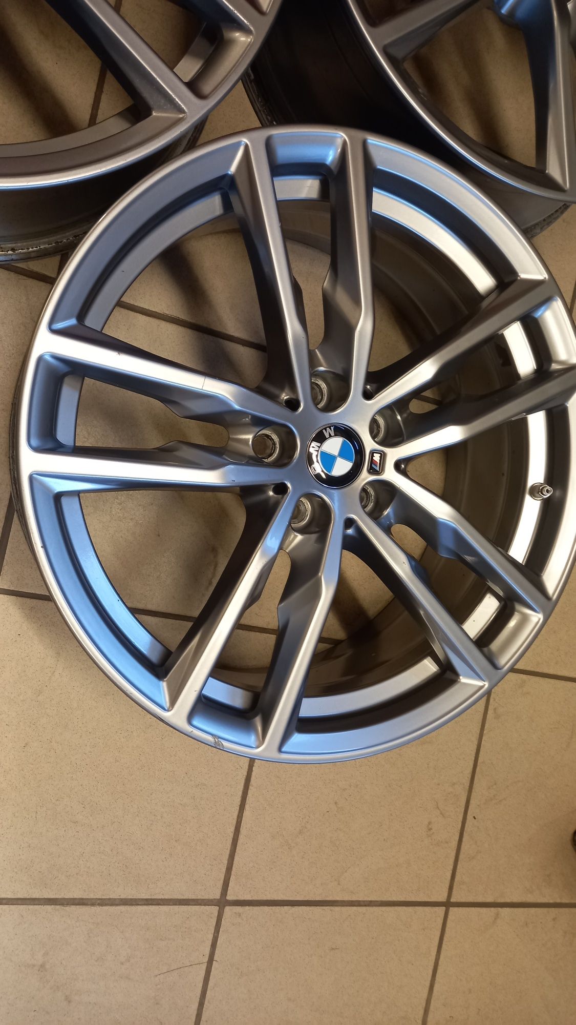 Felgi BMW x3 x4 G01. G02 7.5J 19" ET 32 5x112 3 sztuki