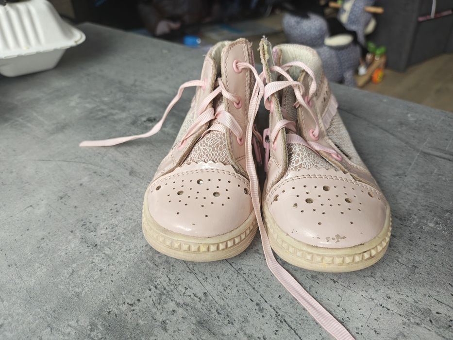 Sprzedam ciuszki w zestawie są buciki