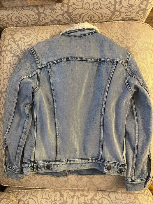 Kurtka dżinsowa type iii trucker z kożuszkiem Levi's M