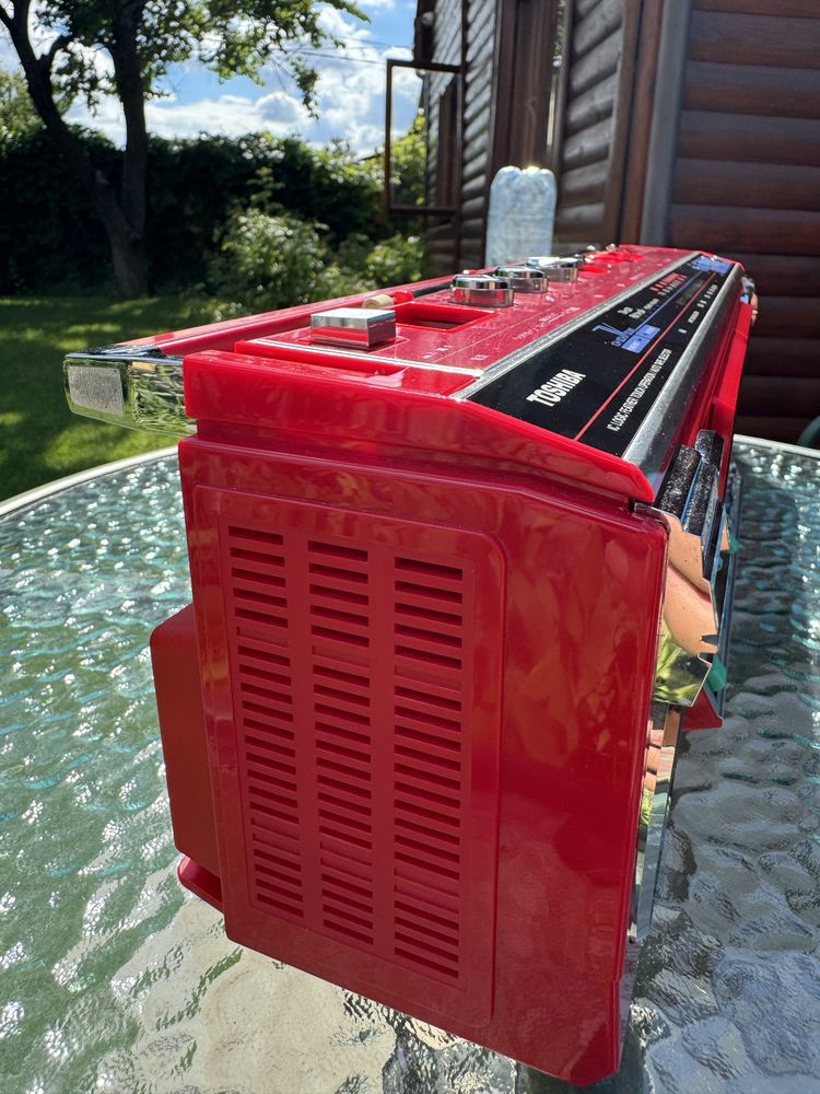 Продам магнитолу TOSHIBA RT-SW7