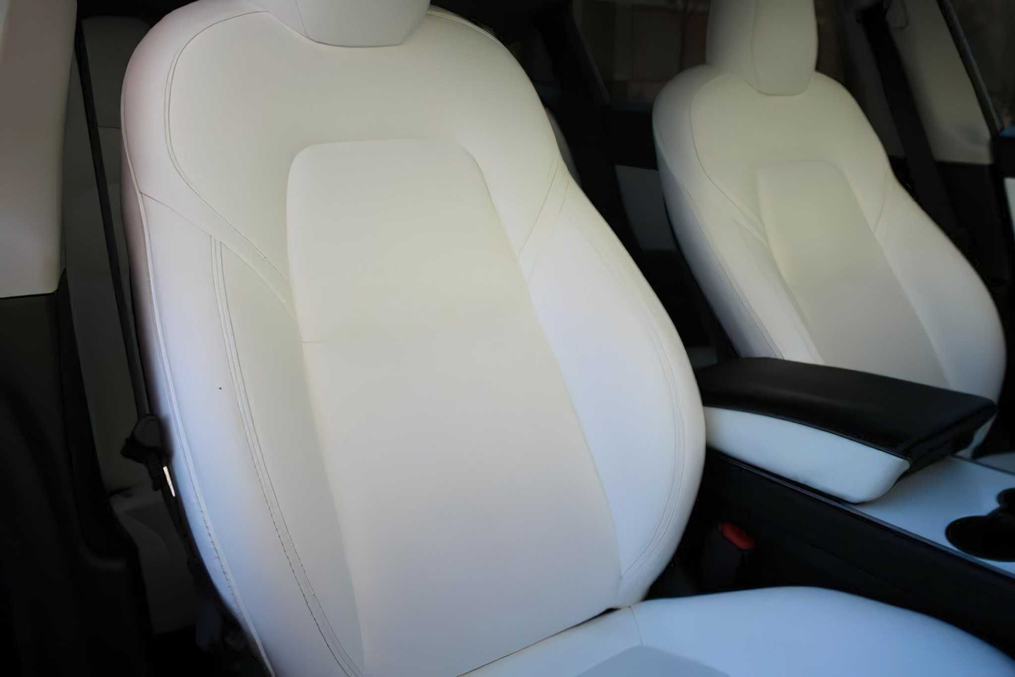 Tesla Model Y  2020