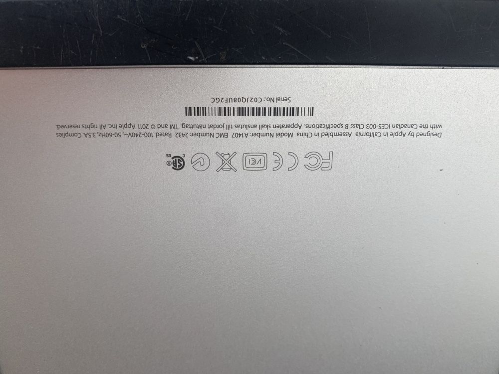 Monitor apple uszkodzony