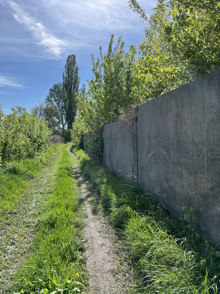 Продам земельну ділянку вулиця Дніпровська