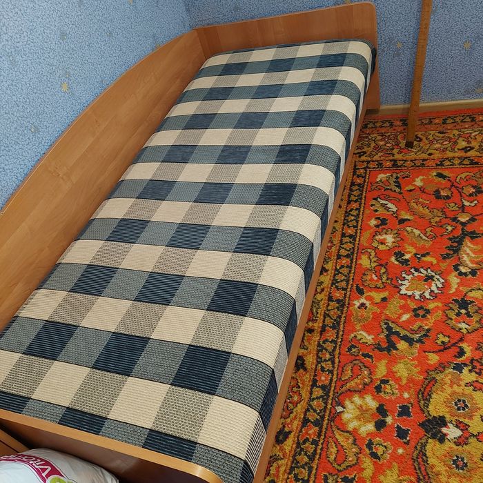 Продам ліжко з підйомним матрацем